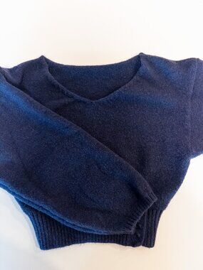 NWOT Lewkin Wide V-Neck Balloon Sleeve Sweater Dark Blue